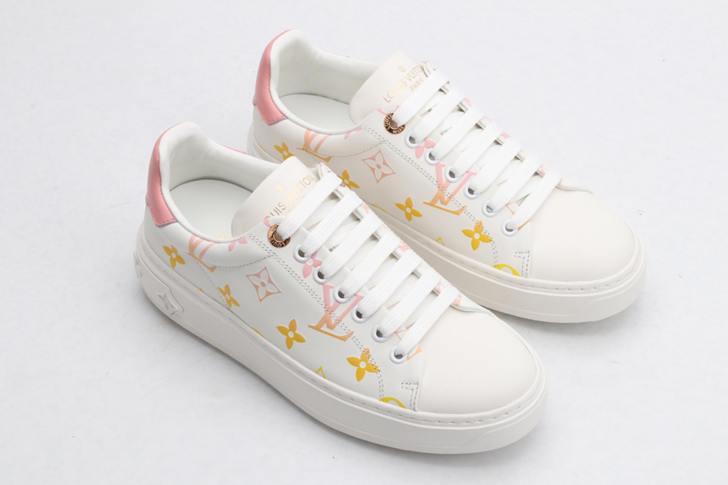 L*V SNEAKER